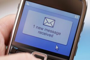 5 benefits of text messaging as a small business tool